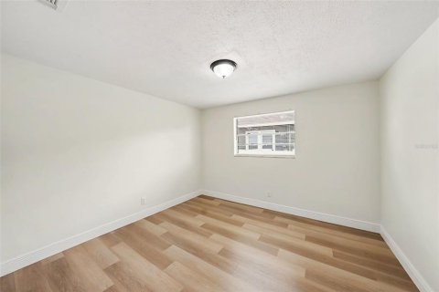 Casa en venta en Tampa, Florida, 3 dormitorios, 147.81 m2 № 2345187 - foto 17