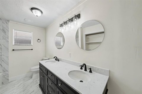 Casa en venta en Tampa, Florida, 3 dormitorios, 147.81 m2 № 2345187 - foto 16