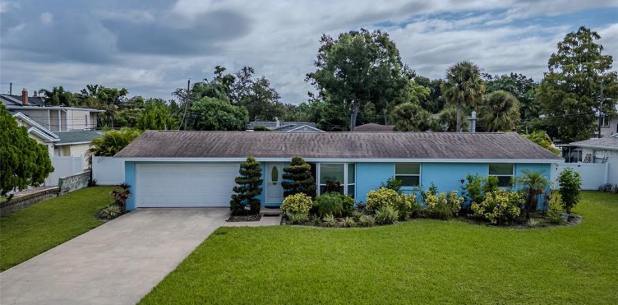 Villa ou maison à Saint Petersburg, Floride 2 chambres, 113.53 m2 № 1899151