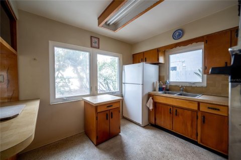 House in South Pasadena, Florida 2 bedrooms, 115.85 sq.m. № 2166288 - photo 15