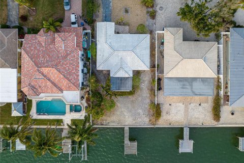 House in South Pasadena, Florida 2 bedrooms, 115.85 sq.m. № 2166288 - photo 7