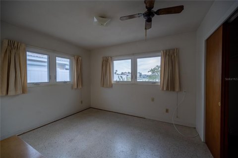 House in South Pasadena, Florida 2 bedrooms, 115.85 sq.m. № 2166288 - photo 21