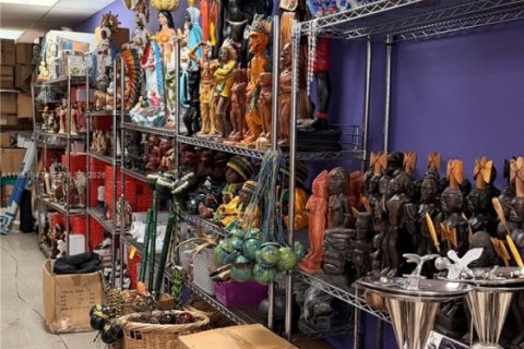 Immobilier commercial à vendre à Hialeah, Floride № 2051837 - photo 8