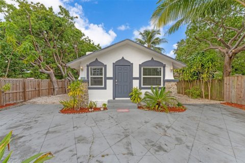 Villa ou maison à vendre à Miami, Floride: 3 chambres, 89.37 m2 № 1966340 - photo 1