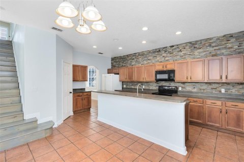 House in Orlando, Florida 4 bedrooms, 246.75 sq.m. № 1680072 - photo 7