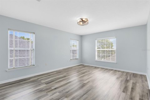 House in Orlando, Florida 4 bedrooms, 246.75 sq.m. № 1680072 - photo 16