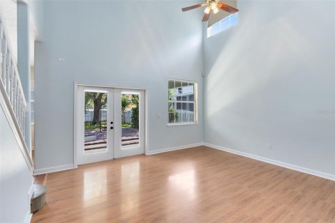 House in Orlando, Florida 4 bedrooms, 246.75 sq.m. № 1680072 - photo 10