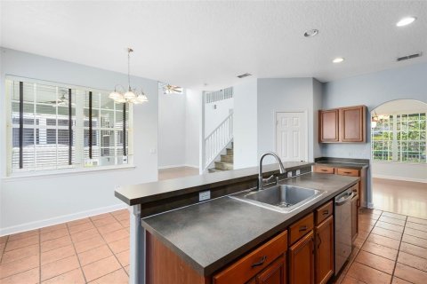 House in Orlando, Florida 4 bedrooms, 246.75 sq.m. № 1680072 - photo 6