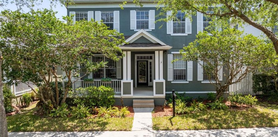 House in Orlando, Florida 4 bedrooms, 246.75 sq.m. № 1680072