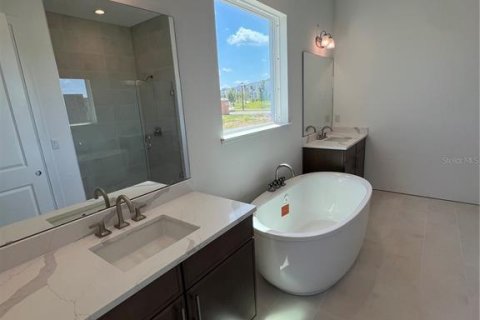 Villa ou maison à vendre à Apopka, Floride: 5 chambres, 370.4 m2 № 2130930 - photo 10