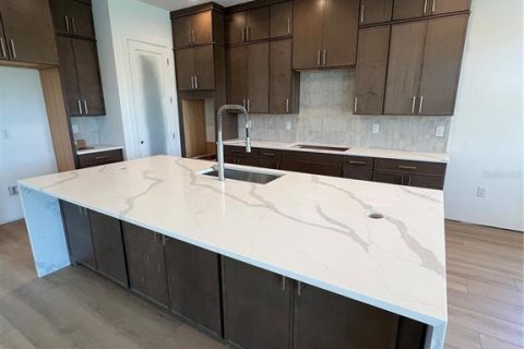 Villa ou maison à vendre à Apopka, Floride: 5 chambres, 370.4 m2 № 2130930 - photo 5