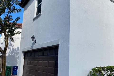 Снять в аренду коммерческую недвижимость в Майами, Флорида 179.3м2, № 1992286 - фото 5