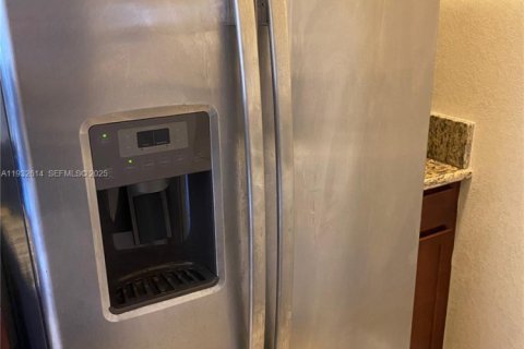 Снять в аренду коммерческую недвижимость в Майами, Флорида 179.3м2, № 1992286 - фото 9