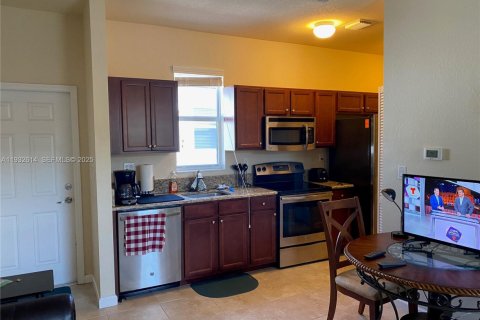 Снять в аренду коммерческую недвижимость в Майами, Флорида 179.3м2, № 1992286 - фото 7