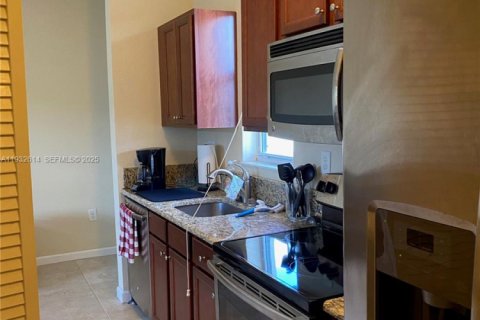 Снять в аренду коммерческую недвижимость в Майами, Флорида 179.3м2, № 1992286 - фото 10