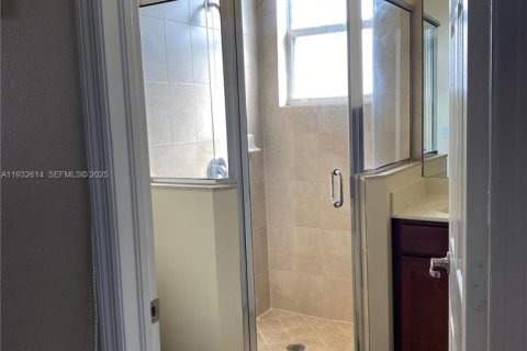 Снять в аренду коммерческую недвижимость в Майами, Флорида 179.3м2, № 1992286 - фото 12