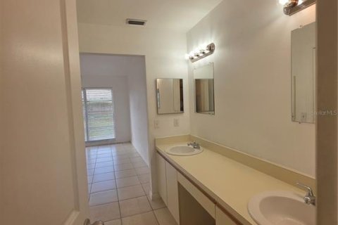House in Bradenton, Florida 4 bedrooms, 165.18 sq.m. № 2156793 - photo 28