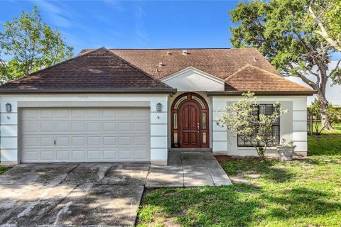 House in Bradenton, Florida 4 bedrooms, 165.18 sq.m. № 2156793 - photo 2