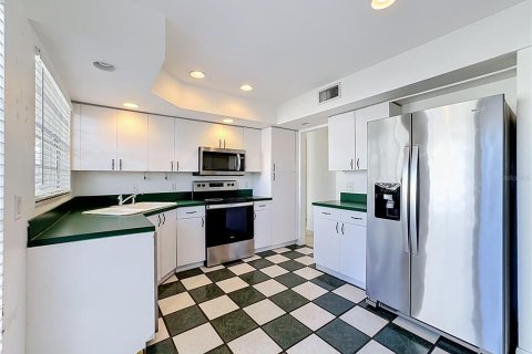 House in Bradenton, Florida 4 bedrooms, 165.18 sq.m. № 2156793 - photo 17