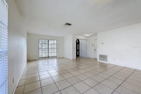 House in Bradenton, Florida 4 bedrooms, 165.18 sq.m. № 2156793 - photo 8