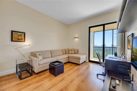 Condo in Aventura, Florida, 2 bedrooms  № 2088515 - photo 12