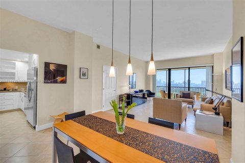 Condo in Aventura, Florida, 2 bedrooms  № 2088515 - photo 6