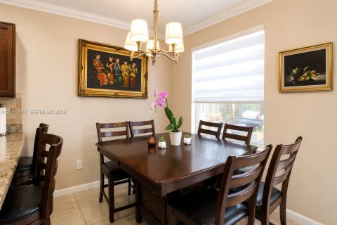 House in Homestead, Florida 6 bedrooms, 276.85 sq.m. № 2192137 - photo 8