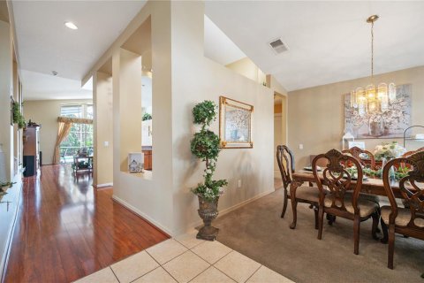 Casa en venta en Brandon, Florida, 4 dormitorios, 238.85 m2 № 2386115 - foto 10