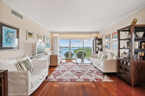 Copropriété à vendre à Sunny Isles Beach, Floride: 2 chambres, 120.31 m2 № 2348566 - photo 3
