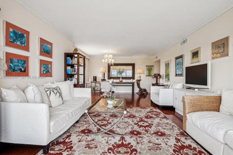 Copropriété à vendre à Sunny Isles Beach, Floride: 2 chambres, 120.31 m2 № 2348566 - photo 5