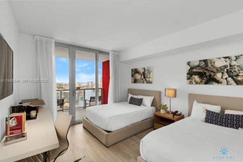 Copropriété à vendre à Hallandale Beach, Floride: 2 chambres, 95.5 m2 № 1998025 - photo 12