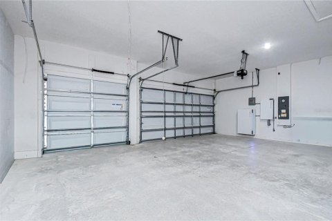 Снять в аренду виллу или дом в Тонотосасса, Флорида 13 комнат, 250м2, № 2094166 - фото 14