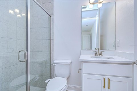 Снять в аренду виллу или дом в Тонотосасса, Флорида 13 комнат, 250м2, № 2094166 - фото 18