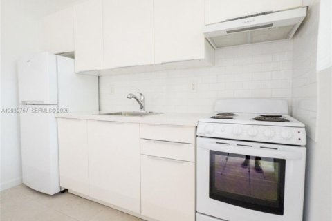 Appartement à louer à Miami, Floride: 1 chambre, 46.45 m2 № 2085803 - photo 4