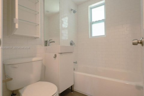 Appartement à louer à Miami, Floride: 1 chambre, 46.45 m2 № 2085803 - photo 10
