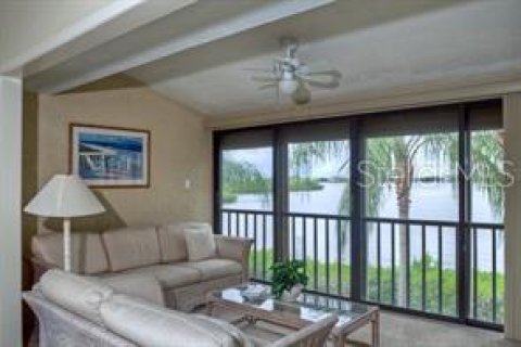 Condo in Sarasota, Florida, 3 bedrooms  № 1615553 - photo 14
