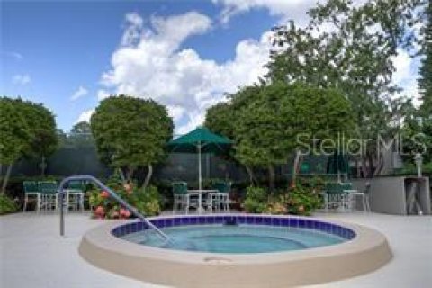 Condo in Sarasota, Florida, 3 bedrooms  № 1615553 - photo 19