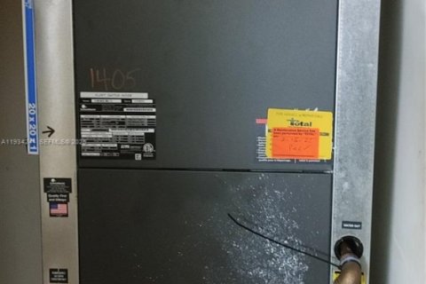 Condominio en venta en Sunny Isles Beach, Florida, 1 dormitorio, 102.56 m2 № 1992468 - foto 17