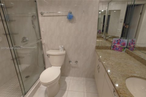 Condominio en venta en Sunny Isles Beach, Florida, 1 dormitorio, 102.56 m2 № 1992468 - foto 11