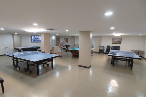 Condominio en venta en Sunny Isles Beach, Florida, 1 dormitorio, 102.56 m2 № 1992468 - foto 24