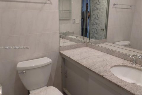 Condominio en venta en Sunny Isles Beach, Florida, 1 dormitorio, 102.56 m2 № 1992468 - foto 8