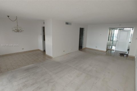 Condominio en venta en Sunny Isles Beach, Florida, 1 dormitorio, 102.56 m2 № 1992468 - foto 7
