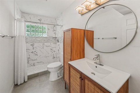 Villa ou maison à vendre à Tampa, Floride: 4 chambres, 225.01 m2 № 2398943 - photo 26