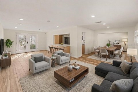 Villa ou maison à vendre à Tampa, Floride: 4 chambres, 225.01 m2 № 2398943 - photo 4