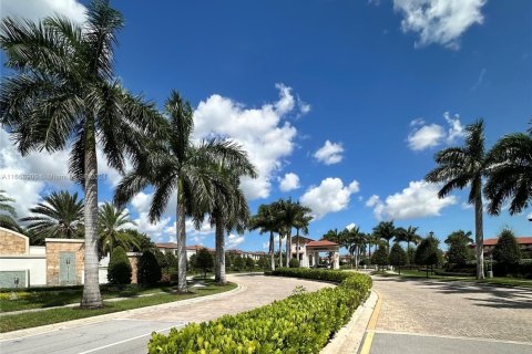 Touwnhouse à vendre à Hialeah, Floride: 3 chambres, 153.29 m2 № 1958132 - photo 3