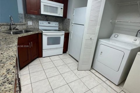 Copropriété à vendre à Oakland Park, Floride: 2 chambres, 94.76 m2 № 2152870 - photo 3