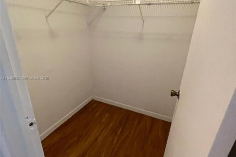 Copropriété à vendre à Oakland Park, Floride: 2 chambres, 94.76 m2 № 2152870 - photo 8