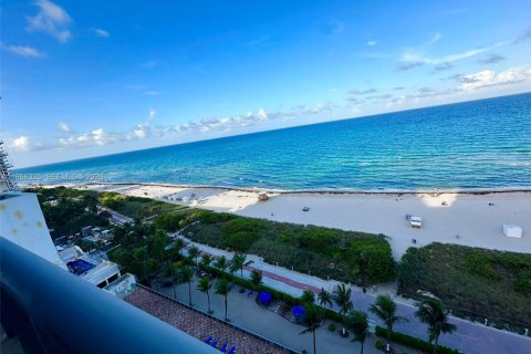 Copropriété à vendre à Miami Beach, Floride: 2 chambres, 154.87 m2 № 2027982 - photo 8