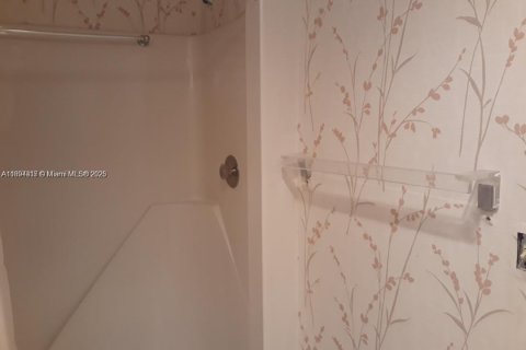 Condominio en alquiler en West Palm Beach, Florida, 2 dormitorios, 75.44 m2 № 1946102 - foto 10