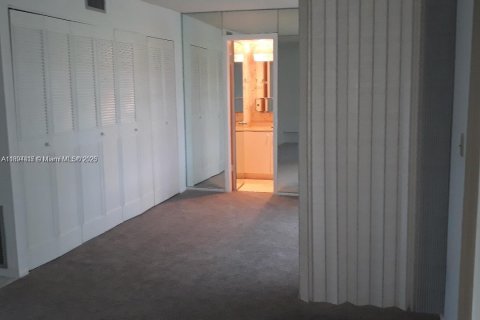 Condominio en alquiler en West Palm Beach, Florida, 2 dormitorios, 75.44 m2 № 1946102 - foto 7